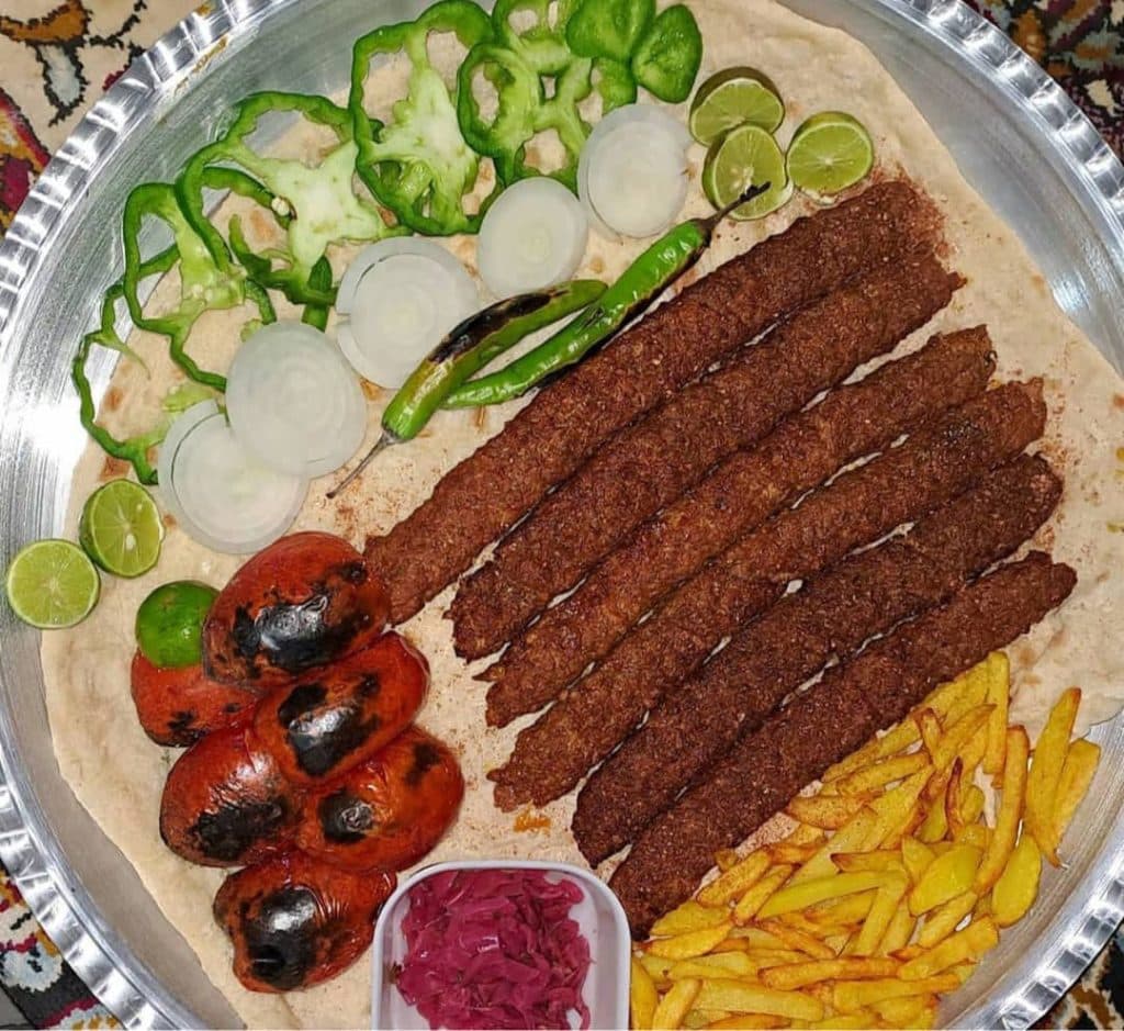 اردوگاه گردشگری باغ گردو خوی در چهارمحال و بختیاری