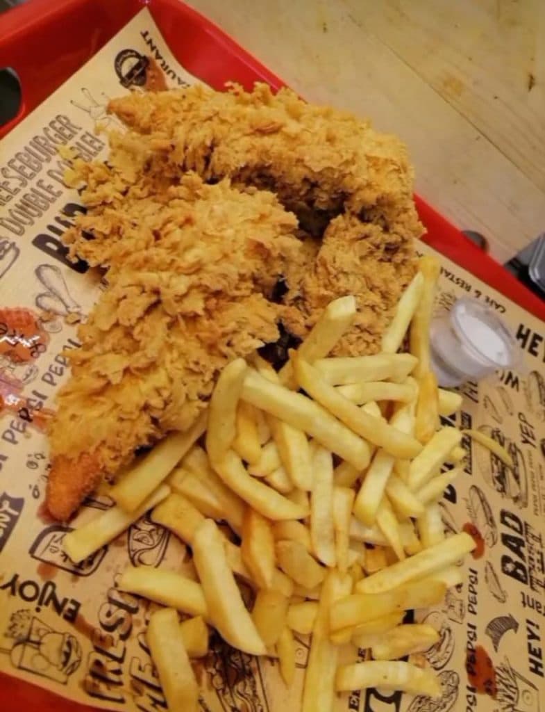 فست فود چترا در تبریز