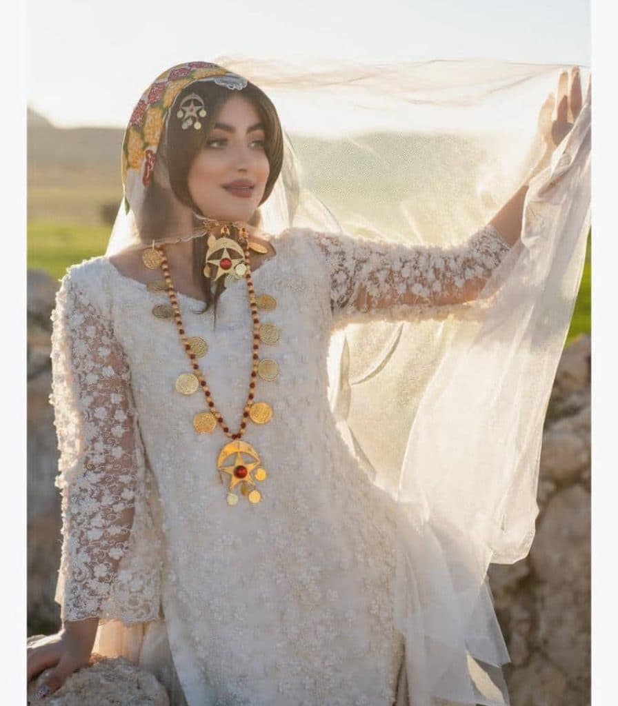 طراحی و دوخت لباس لری سهیلا شجاعی در نورآباد ممسنی فارس