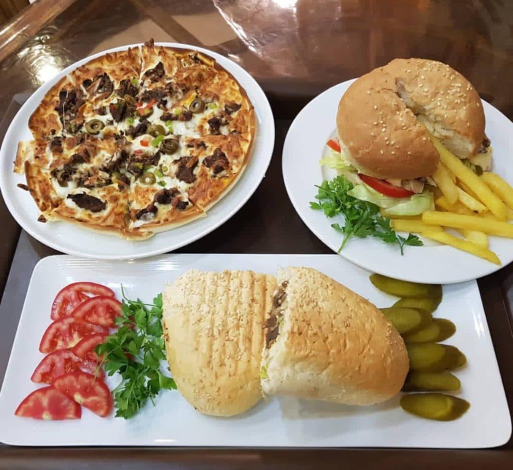 مجتمع پذیرایی فیامین در فومن