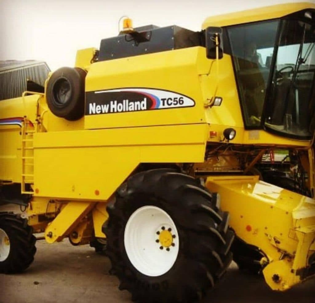 کارگاه جوشکاری ادوات کمباین محمود مختاری در مرودشت فارس