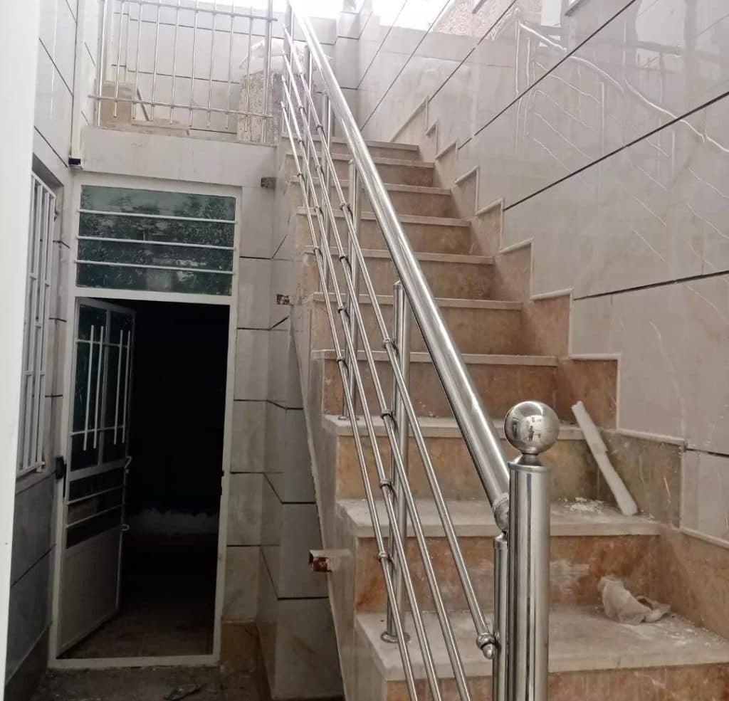 نصب و اجرای نرده استیل آریا در نیشابور