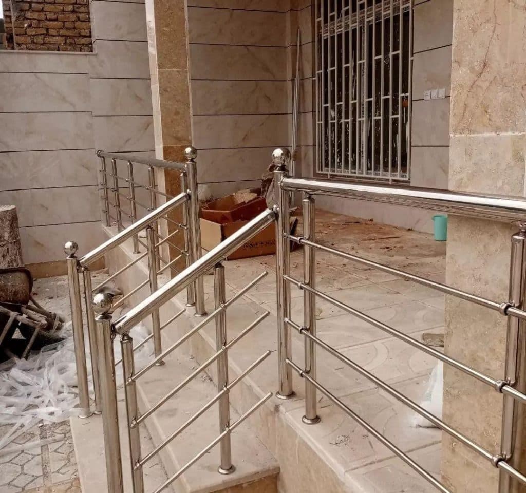نصب و اجرای نرده استیل آریا در نیشابور
