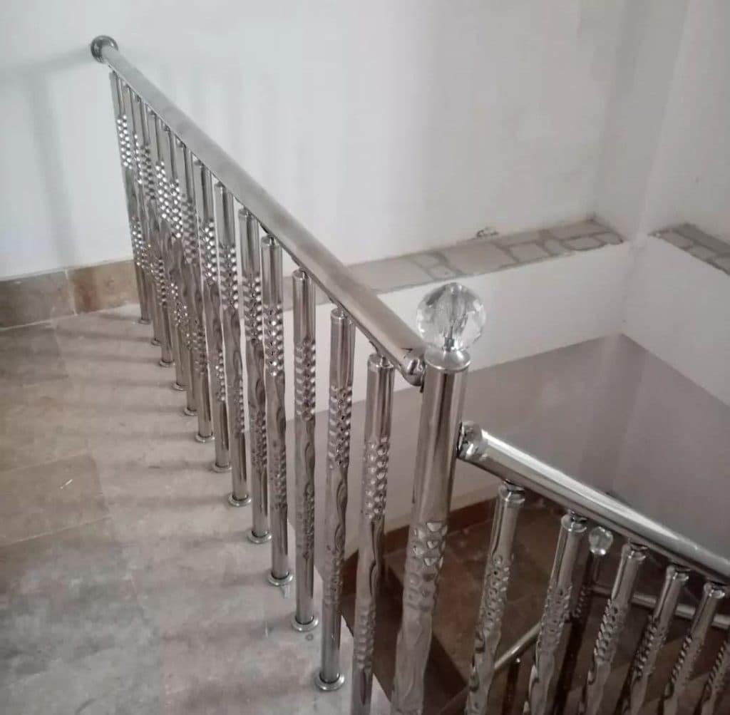 نصب و اجرای نرده استیل آریا در نیشابور