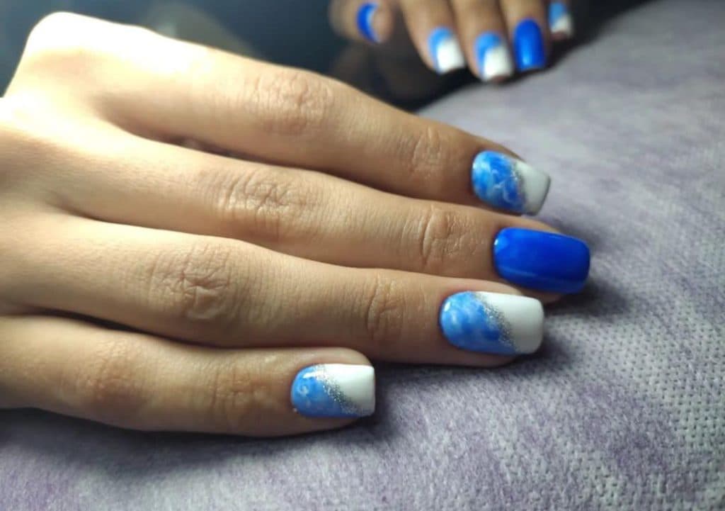 خدمات کاشت ناخن عاطفه حیدری در تنکابن مازندران