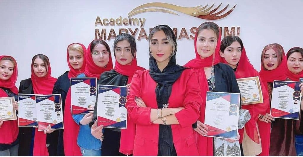 آموزش و خدمات تخصصی اکستنشن مژه مریم معصومی در تهران