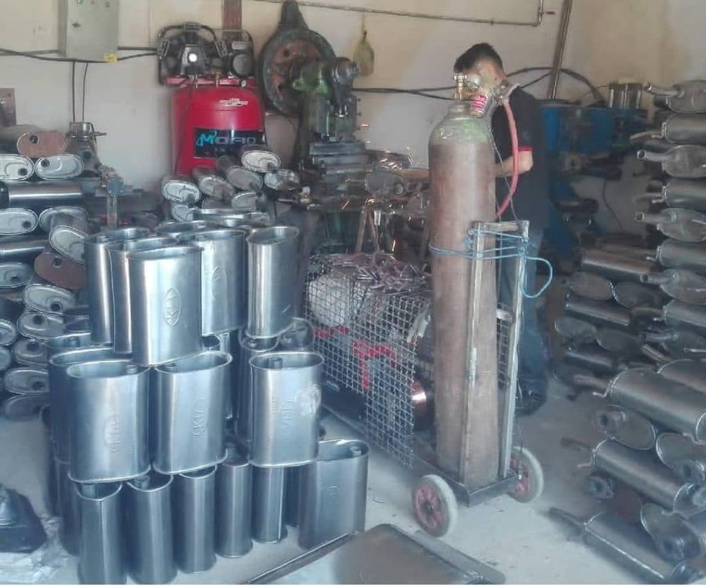 تولید و پخش و نصب اگزوز اسماعیل احمدی در بوکان