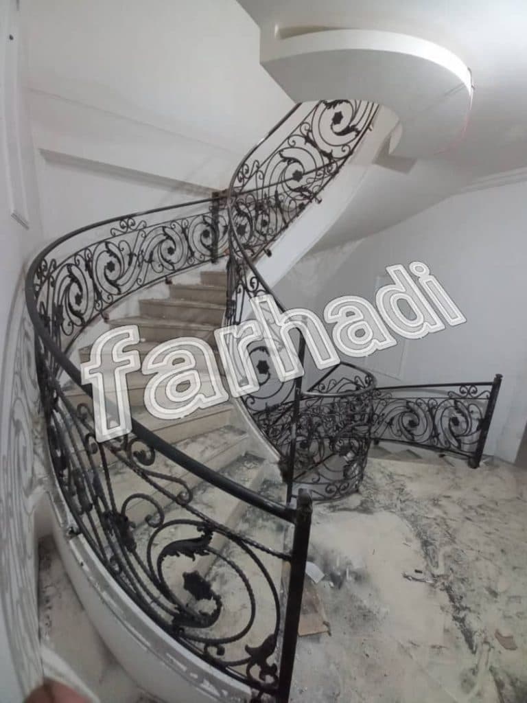 پله پیچ فرهادی در همدان