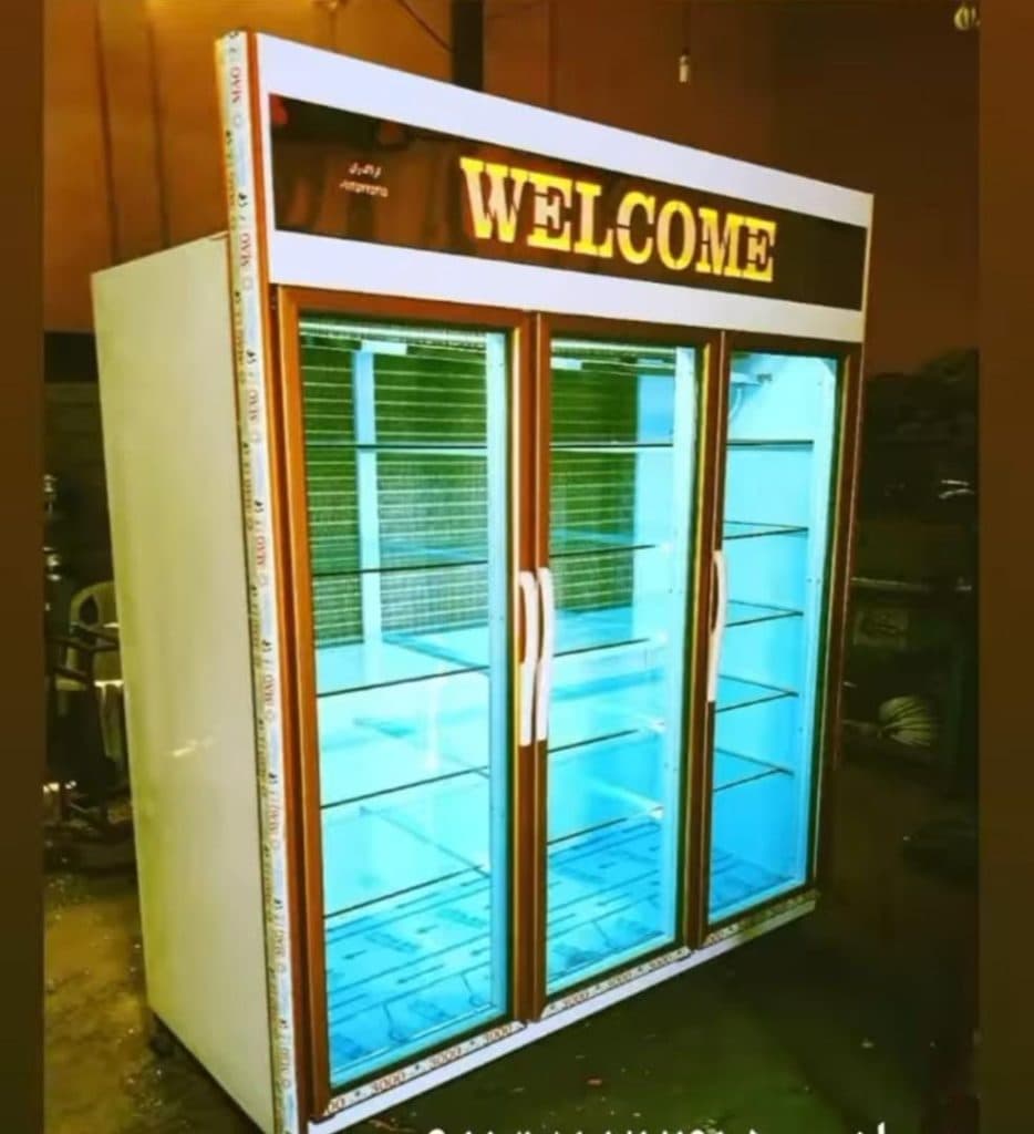 فروش تجهیزات آشپزخانه صنعتی و یخچال فروشگاهی سرما گستر لامرد