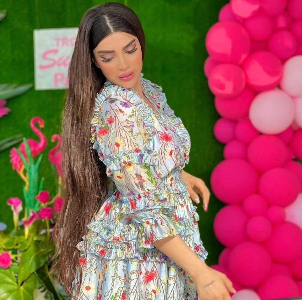 اکستنشن مو ستاره دینار در سعادت آباد تهران