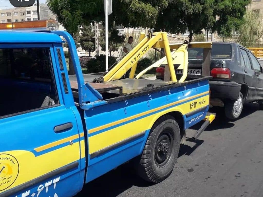 یدک و امداد خودرو 0913 چراغیان در گلبهار