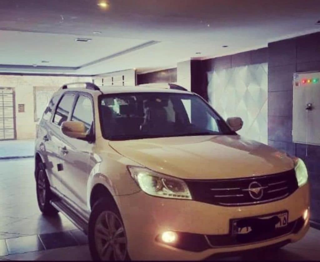 نمایشگاه اتومبیل ایرانی و خارجی آمانج در مهاباد آذربایجان غربی