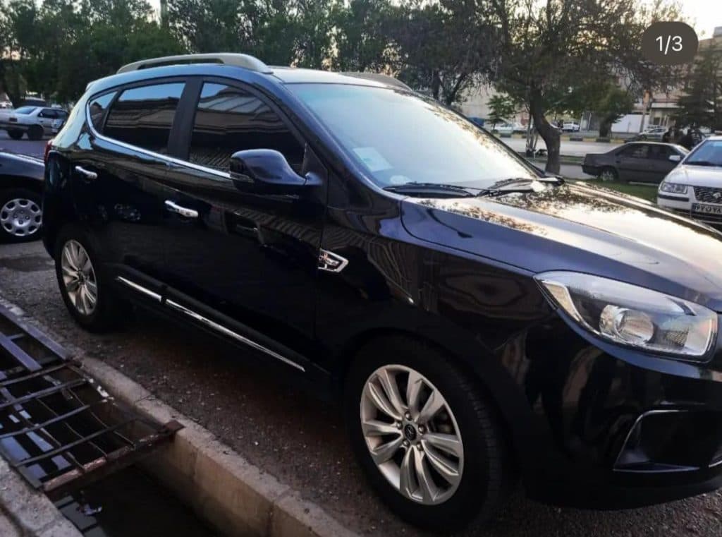 نمایشگاه اتومبیل ایرانی و خارجی آمانج در مهاباد آذربایجان غربی