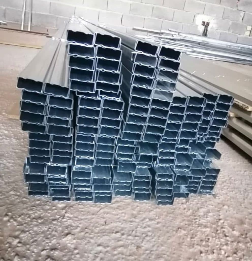 تولید پروفیل کناف و سقف کاذب سازه گستر شکر در شیراز