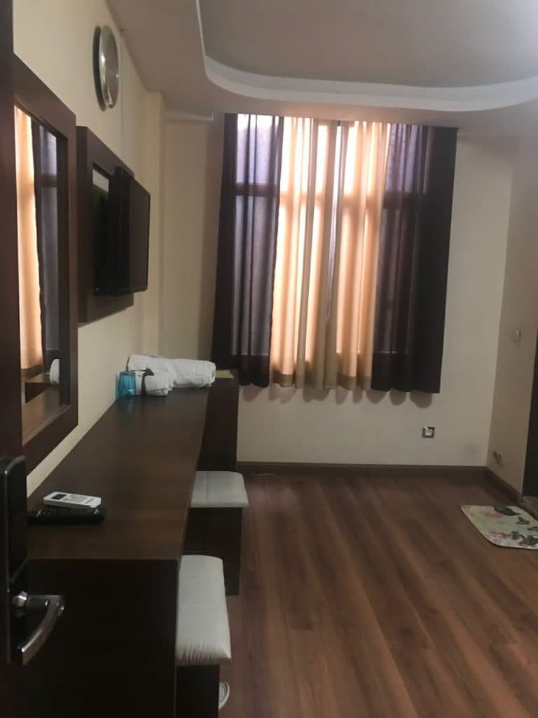 هتل رستوران و تالار زیتون در رودبار