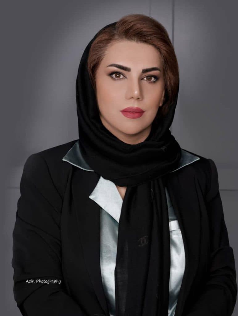 آموزشگاه و سالن زیبایی و مدرس گریم آرامیس در سورشجان شهرکرد