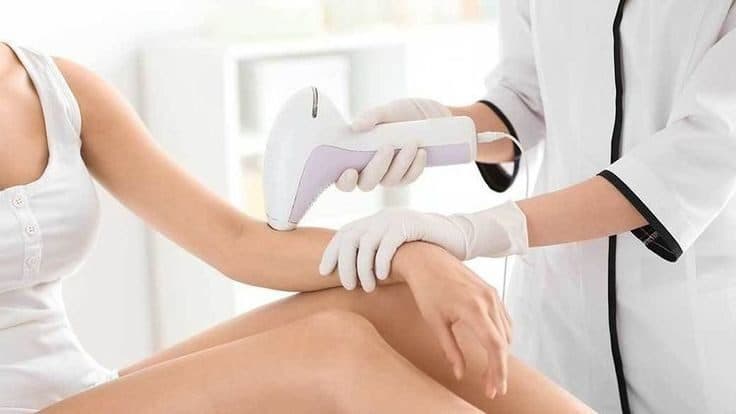 کلینیک تخصصی لیزر و زیبایی زمرد در اهواز
