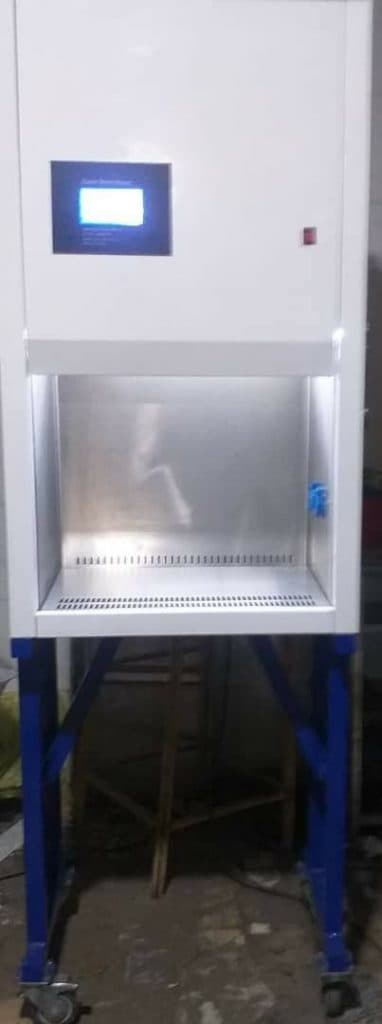 تولید سینک های اسکراب و هودهای لامینار زرین استیل کوثر در تهران