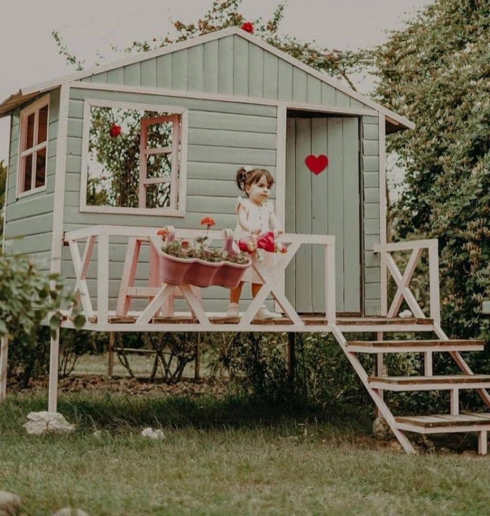 باغ تشریفات فلاح در روستا دیورز آمل