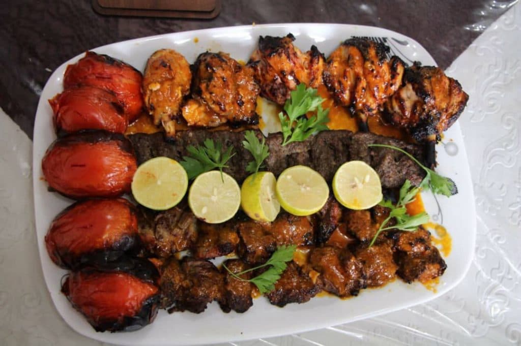 هتل رستوران و تالار زیتون در رودبار