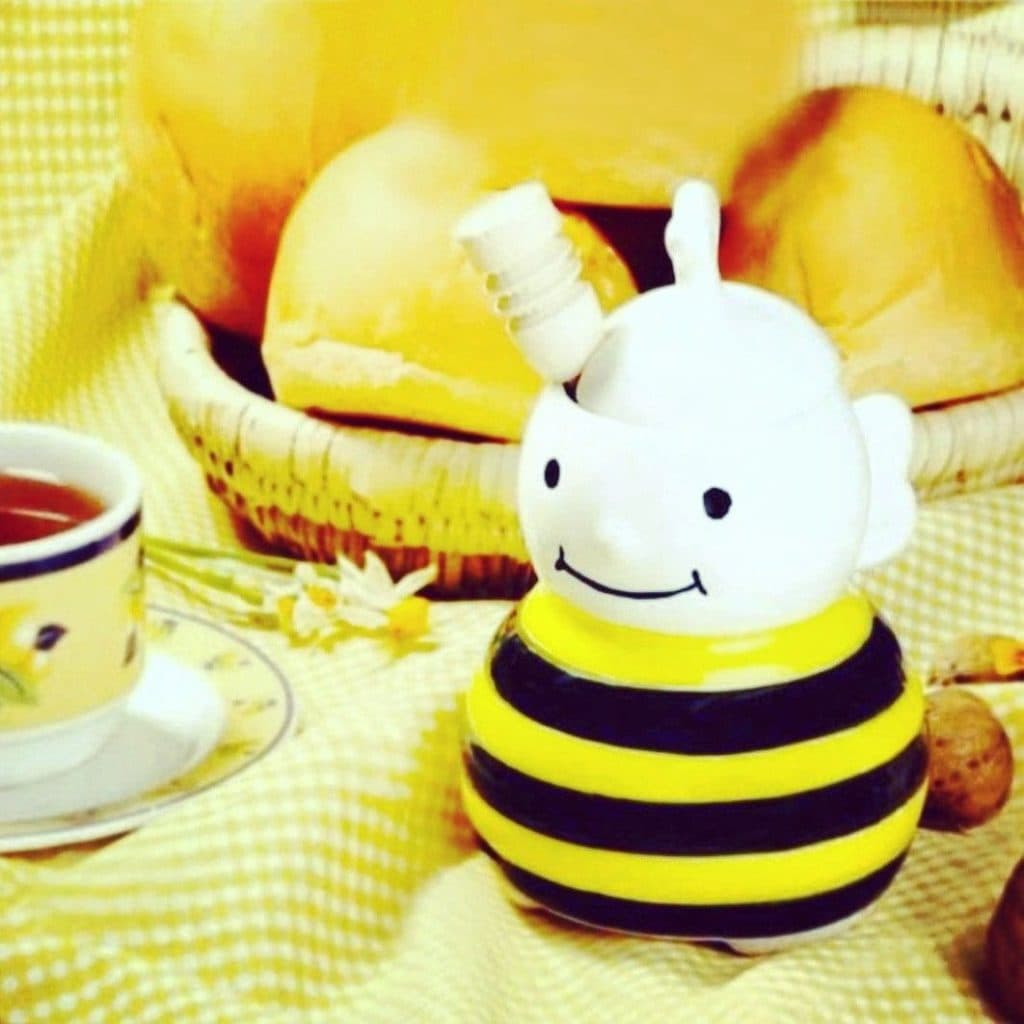 تولید انواع ماگ ست صبحانه خوری و ظروف سرامیکی زینی در همدان