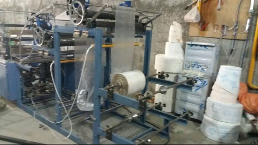 تولید سفره یکبار مصرف و نایلون ستاره طلایی محمدرضا در بندر ترکمن