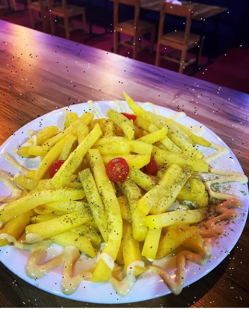 کافه رستوران لوشاتو در سرخرود مازندران