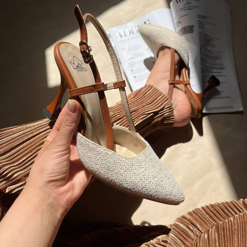 فروشگاه کیف و کفش ولوت در مشهد