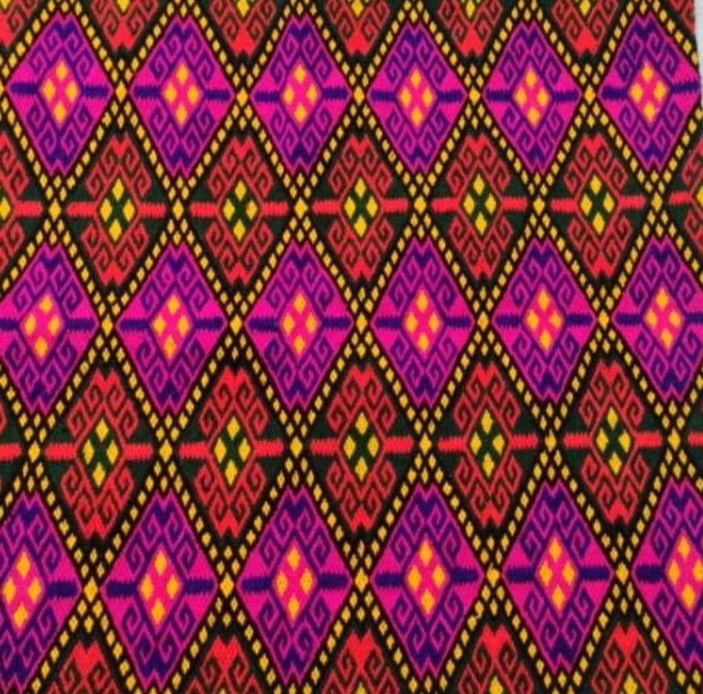 آموزشگاه فنی و حرفه ای صنایع دستی و پوشاک آزاد لاوین در شیراز