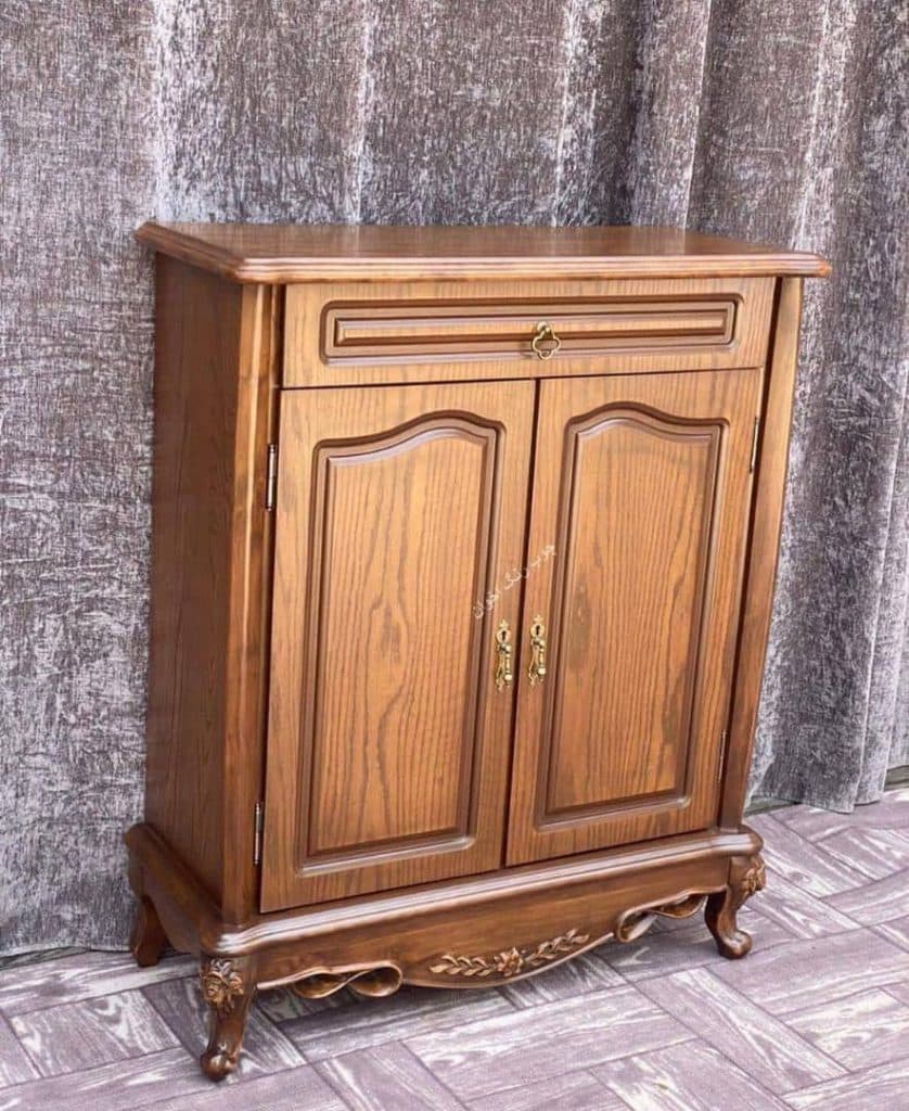 فروشگاه و گالری مبلمان کاج طلایی در یزد