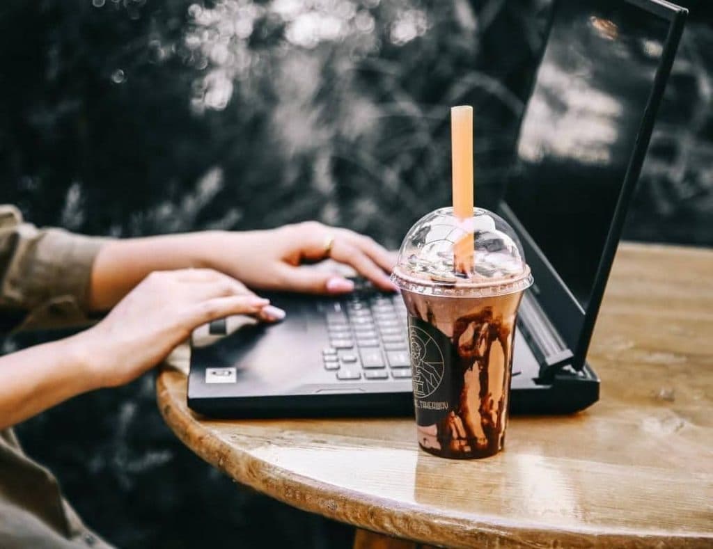 کافه فست فود برنز در شیراز