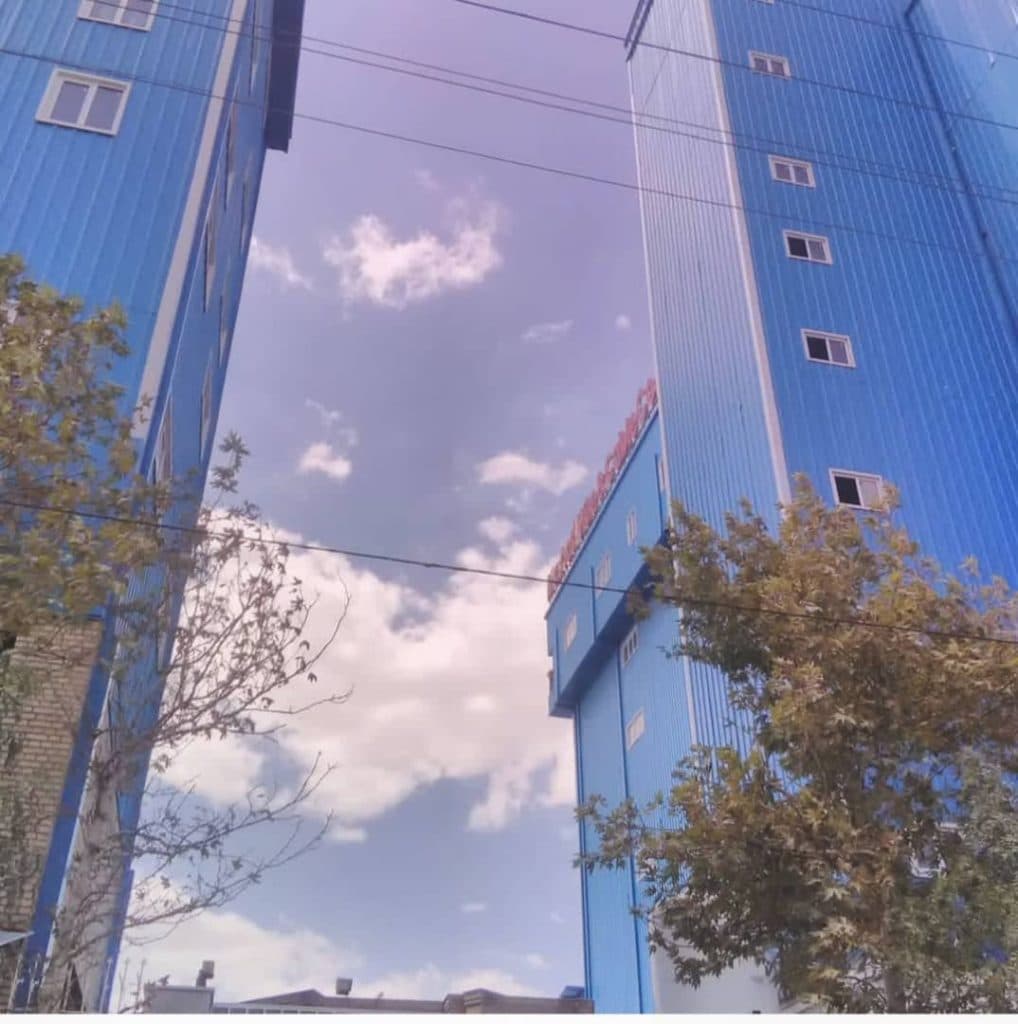 تولید و فروش ساندویچ پانل و درب سردخانه و کلین روم آریا بارون خراسان رضوی