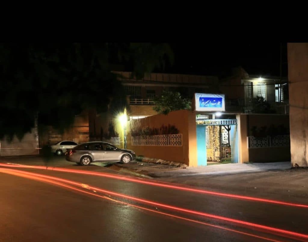 کافه رستوران عمارت اسپیروژ در خرم آباد