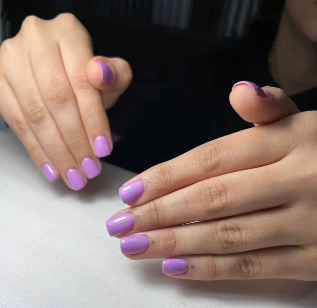 آموزش و خدمات کاشت و دیزاین ناخن یزدانی در بابلسر