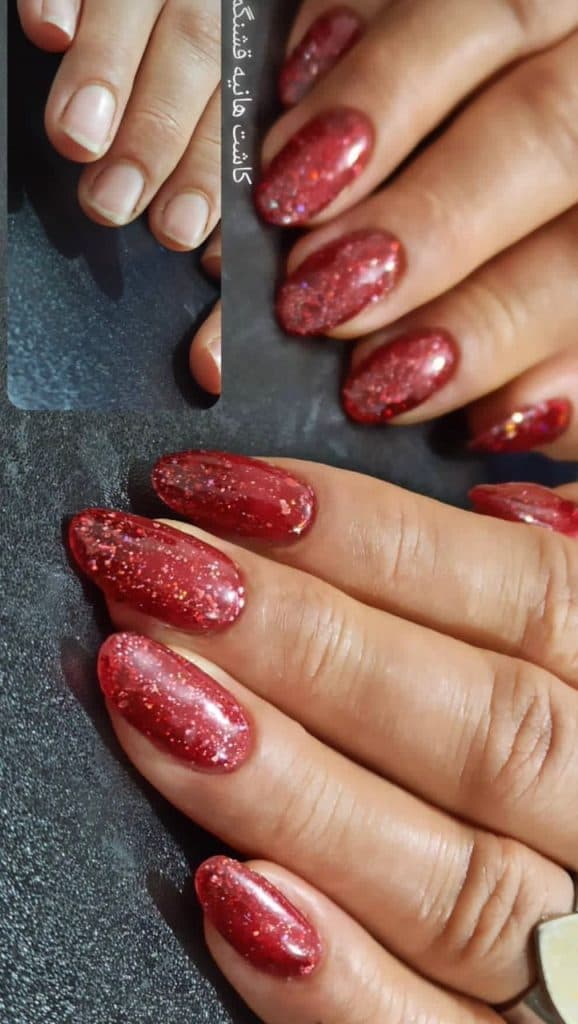 آموزش و خدمات کاشت و دیزاین ناخن یزدانی در بابلسر