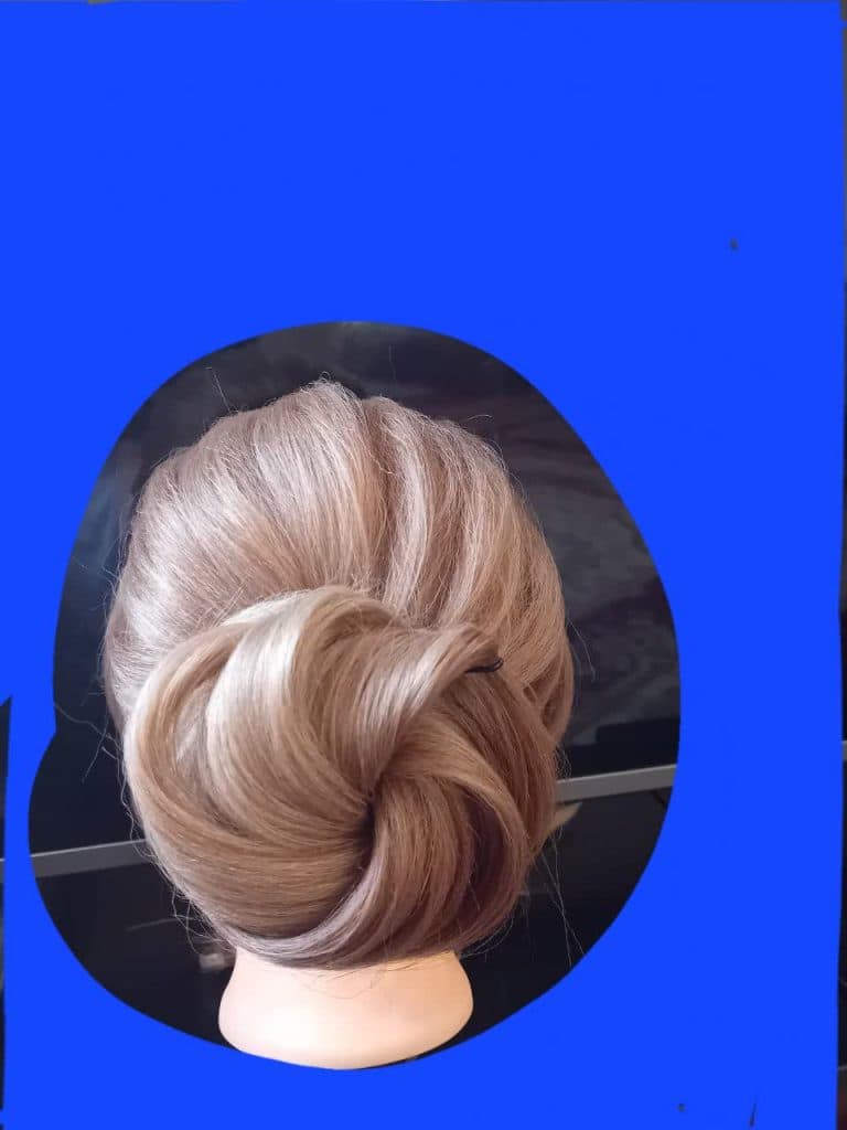 سالن زیبایی عسل در روستای سوگلی تپه میاندوآب ارومیه