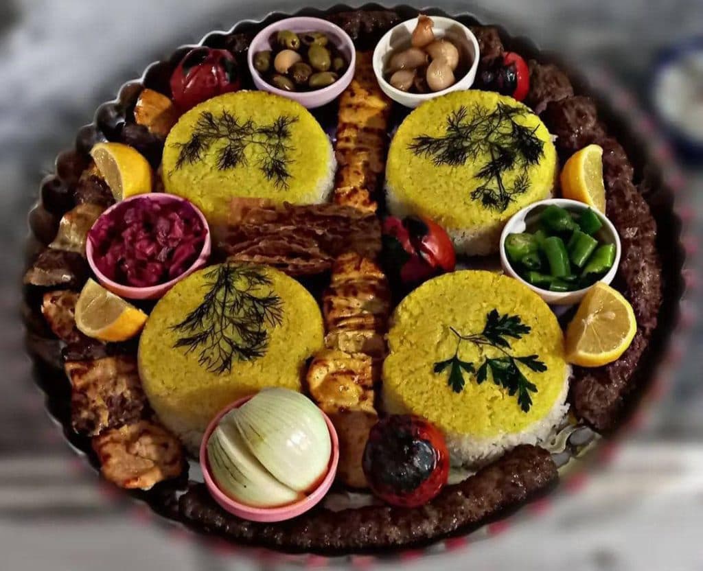 کافه باغ دلگشا در خرمدره زنجان