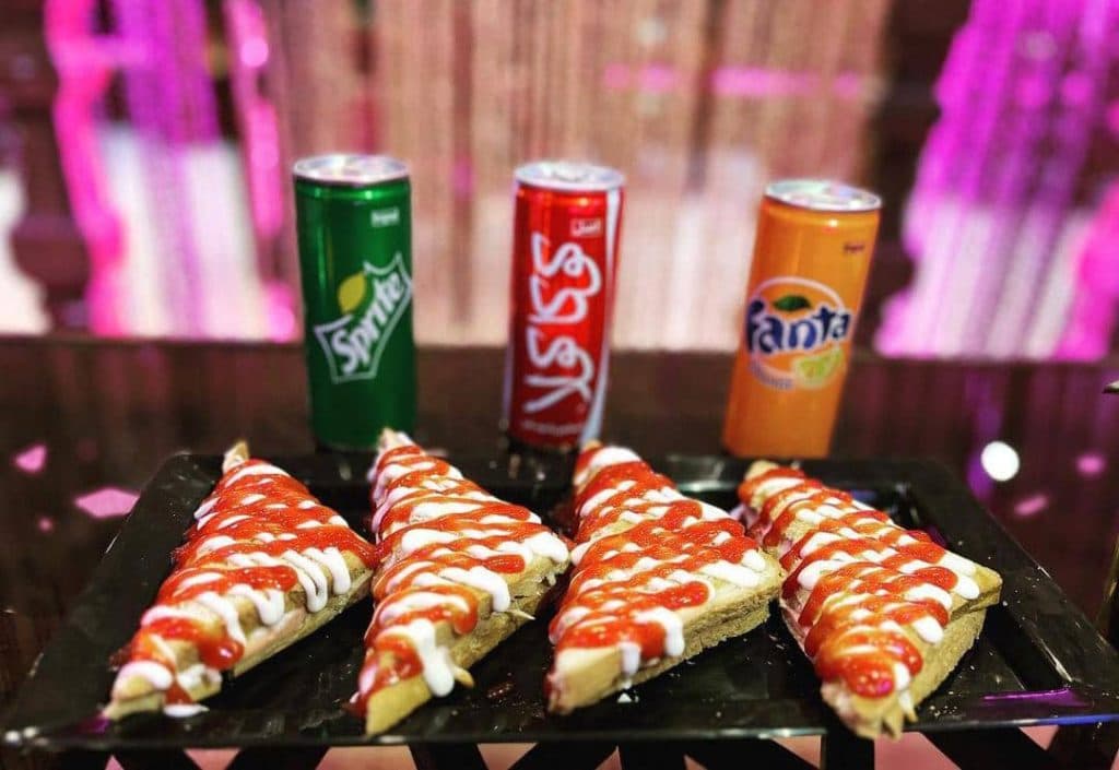 کافه باغ دلگشا در خرمدره زنجان