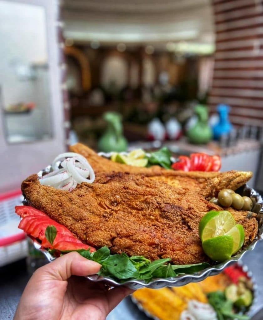 رستوران سنتی تخت طاووس در سرعین اردبیل