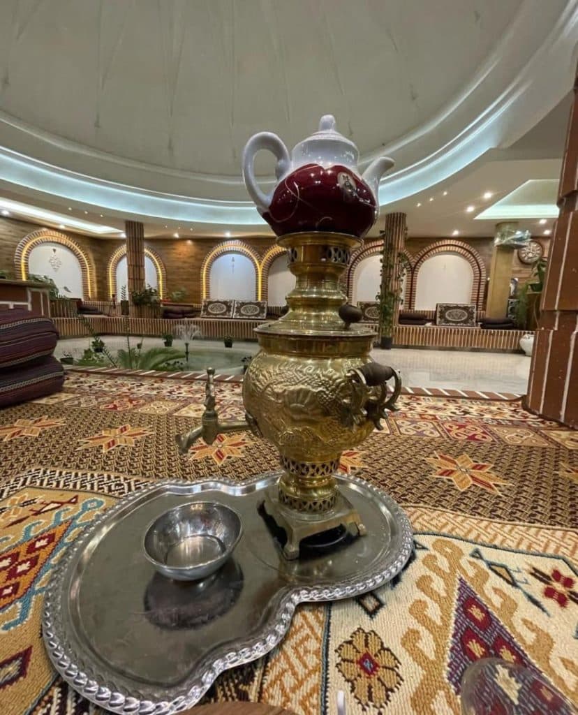 رستوران سنتی تخت طاووس در سرعین اردبیل