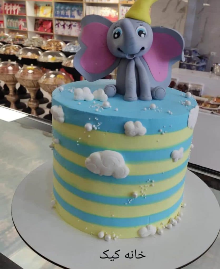 شیرینی فروشی خانه کیک در میانه