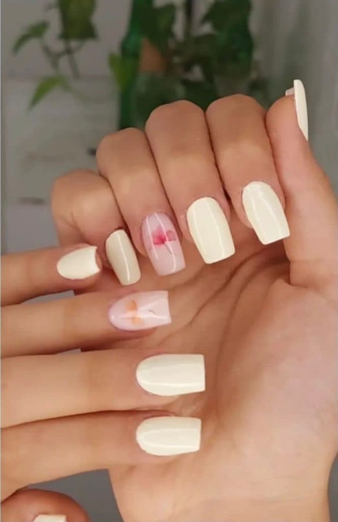 آموزشگاه و سالن زیبایی و مدرس گریم آرامیس در سورشجان شهرکرد