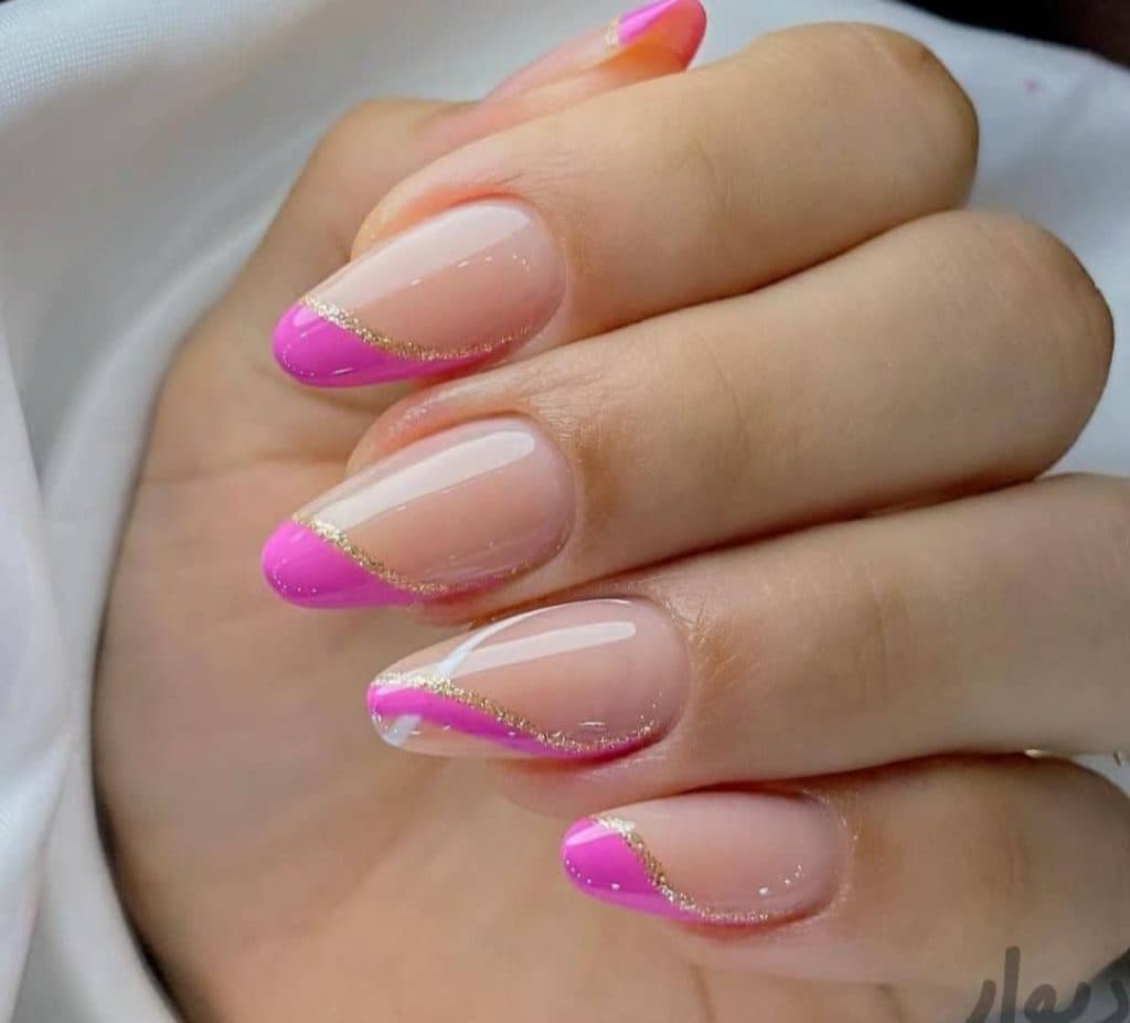 آموزشگاه مراقبت زیبایی ماندانا در بیرجند