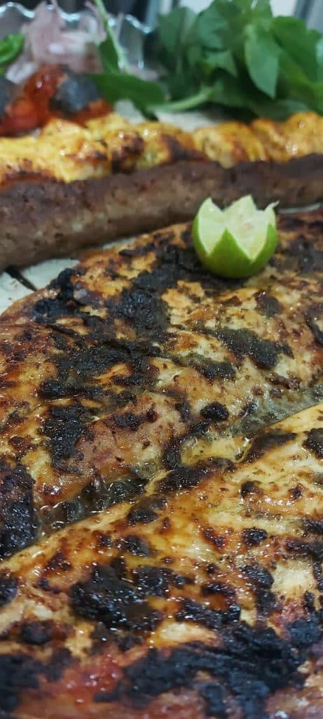 سفره خانه و رستوران سنتی خانواده در بروجرد