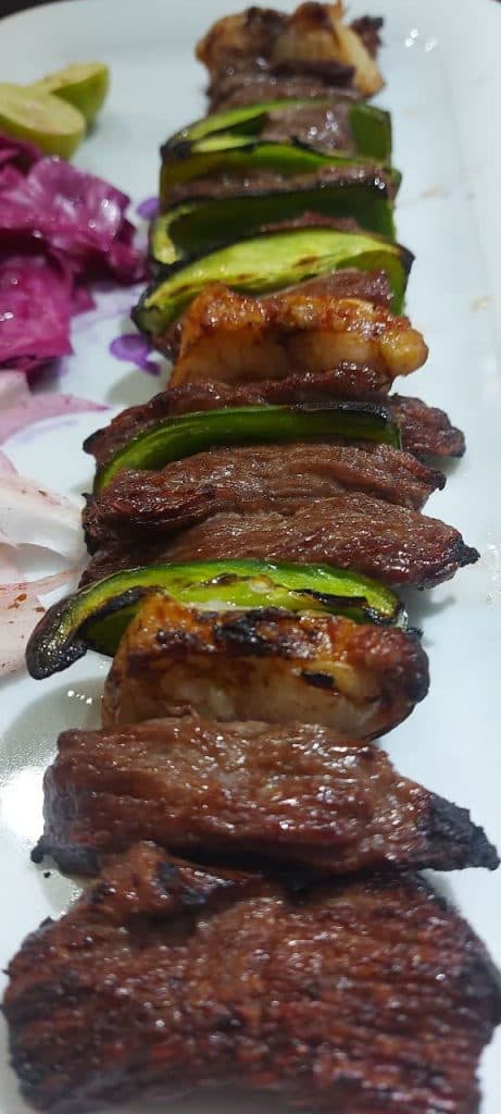 سفره خانه و رستوران سنتی خانواده در بروجرد