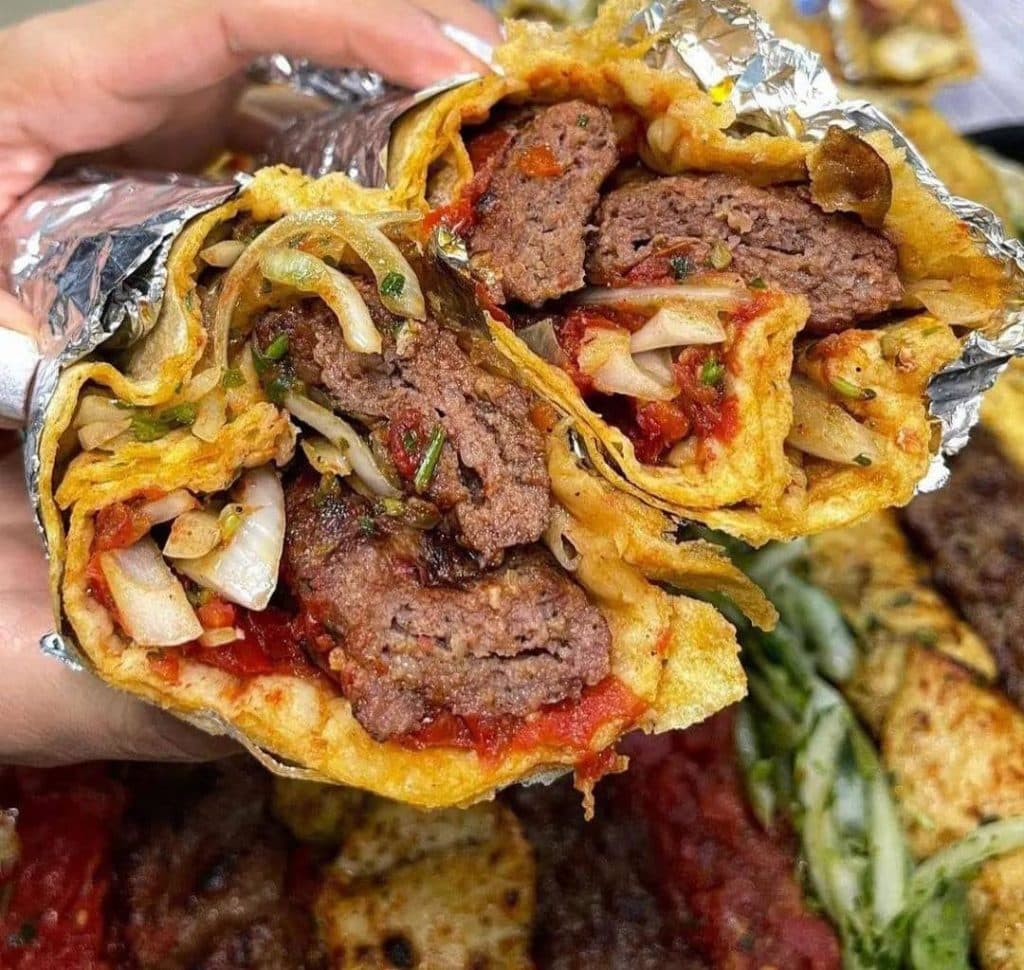 کره کبابی شاه لقمه در بروجرد