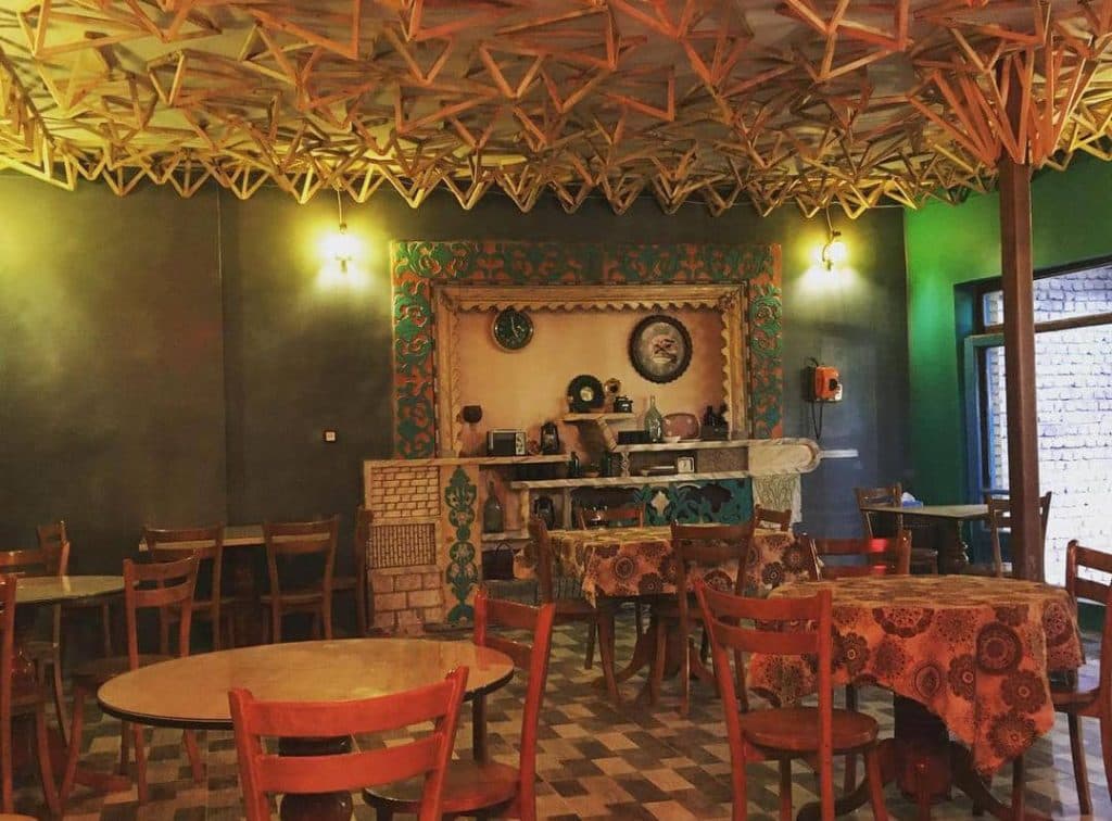 کافه نعنا در زنجان