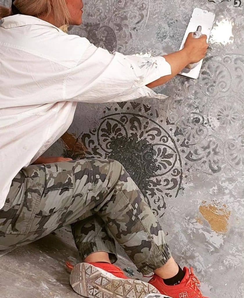 آموزشگاه رزین گچ بری مدرن سنگ مصنوعی ویدامهر در کرج