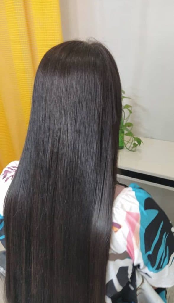 آموزشگاه و سالن زیبایی و مدرس گریم آرامیس در سورشجان شهرکرد