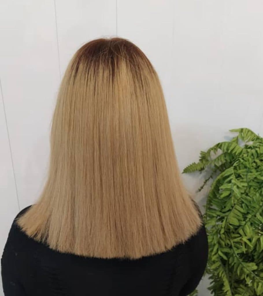 آموزشگاه و سالن زیبایی و مدرس گریم آرامیس در سورشجان شهرکرد